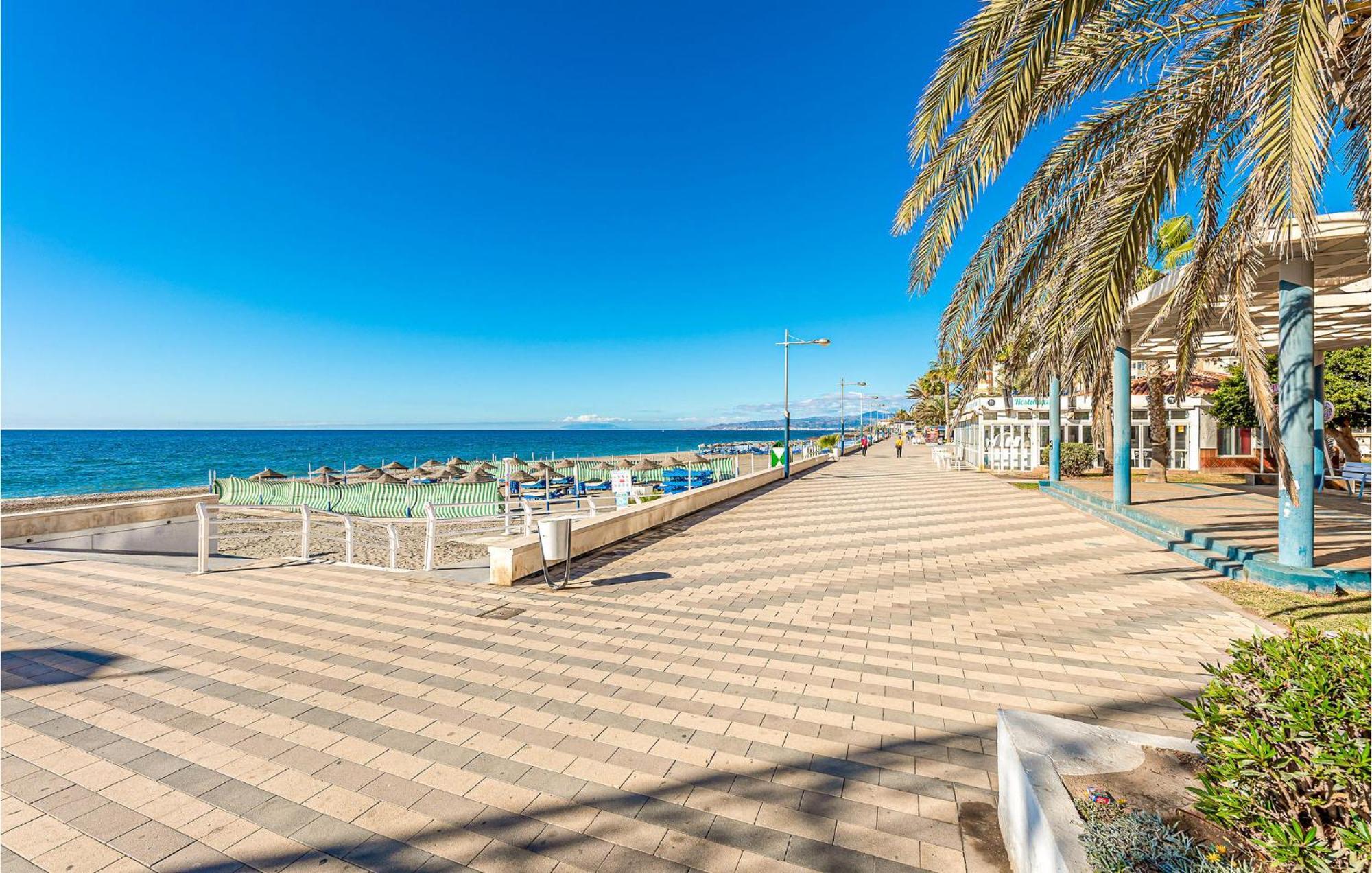 Gorgeous Apartment In Torrox With Wifi Ngoại thất bức ảnh