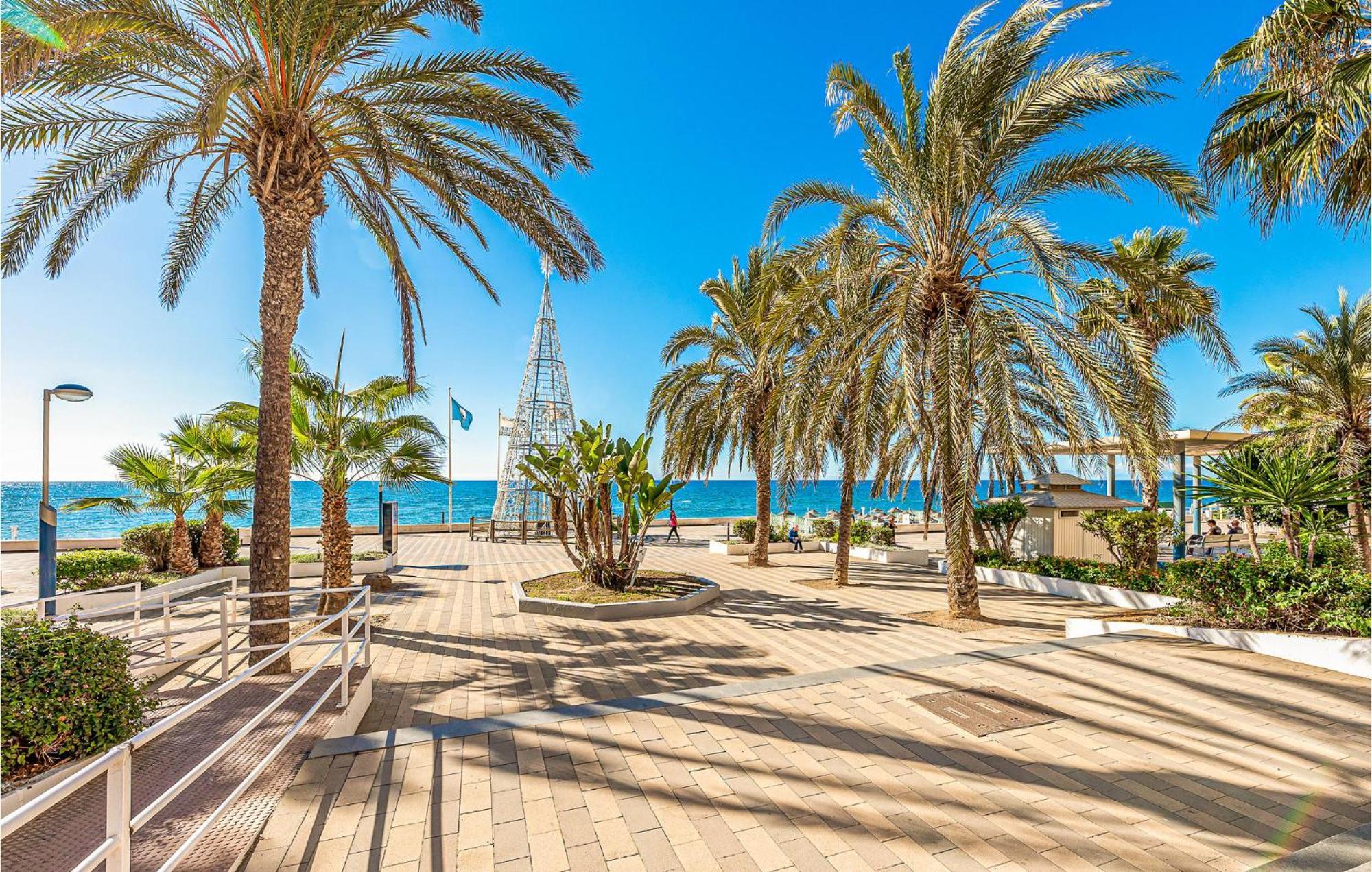Gorgeous Apartment In Torrox With Wifi Ngoại thất bức ảnh