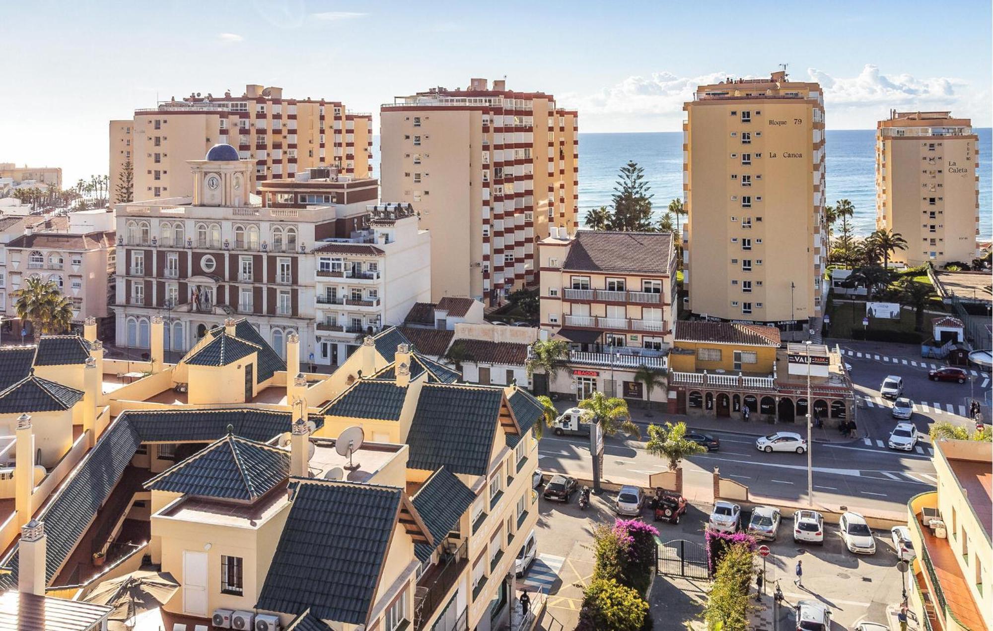 Gorgeous Apartment In Torrox With Wifi Ngoại thất bức ảnh