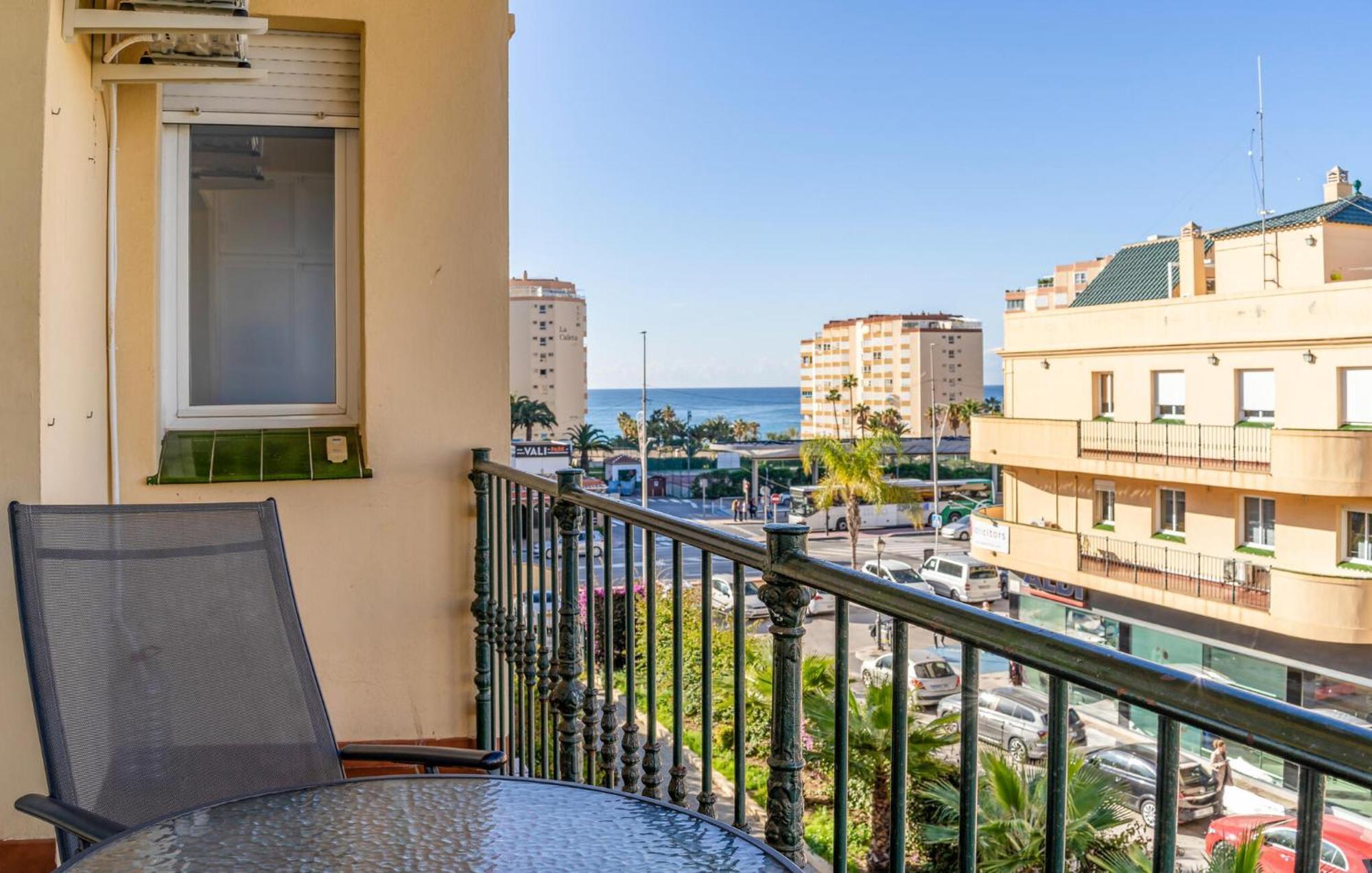 Gorgeous Apartment In Torrox With Wifi Ngoại thất bức ảnh